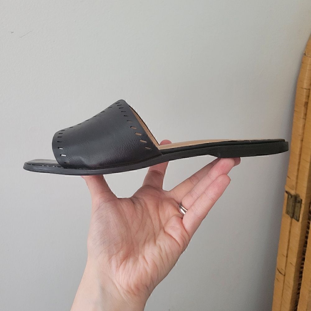 Charming Lady Black Slides 9 - Picture 9 of 10